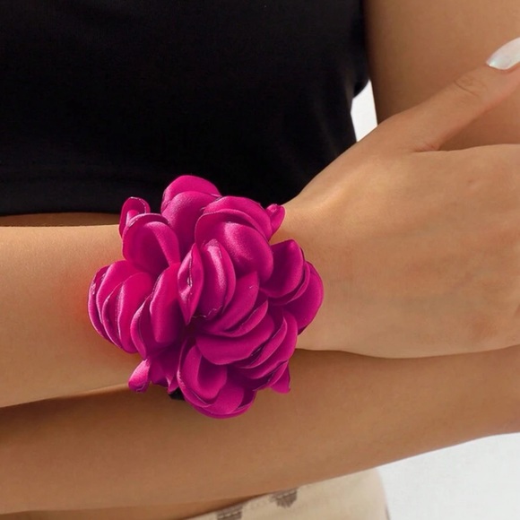 Floral Choker Necklace and Bracelet Set - Picture 3 of 6